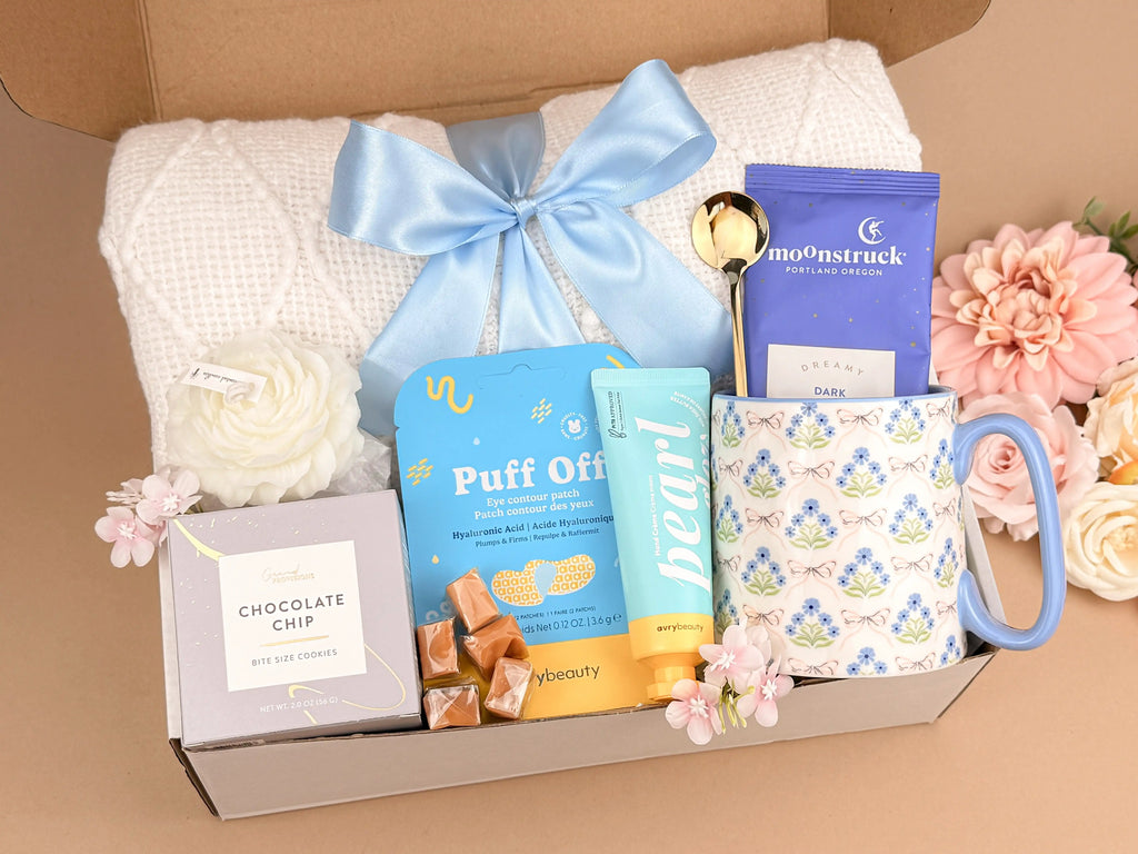 Spa Gift Baskets – Blanket, Hand Cream & Candle for Her